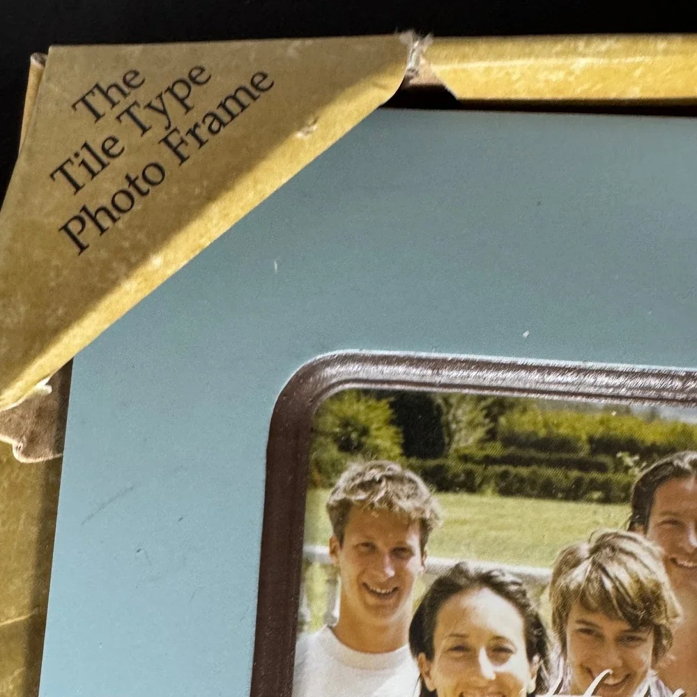 New View‎ Blue Tile Type Photo Frame Cousins 6x4 Wall or Tabletop Display